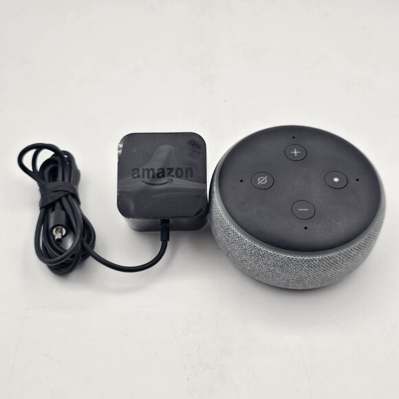 Echo Dot 3rd Generation Smart Speaker D9N29T Alexa WiFi Bluetooth WORKS - Picture 1 of 15